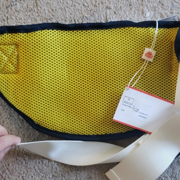 BNWT Kappa fanning pack - Picture 4 of 5